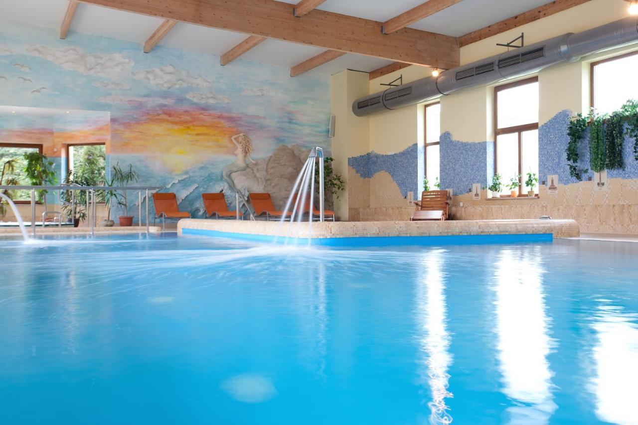Jantar-Spa Kompleks Wypoczynkowo-Rehabilitacyjny Niechorze Ngoại thất bức ảnh
