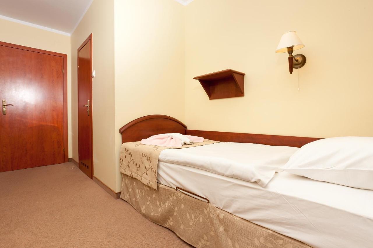 Jantar-Spa Kompleks Wypoczynkowo-Rehabilitacyjny Niechorze Ngoại thất bức ảnh