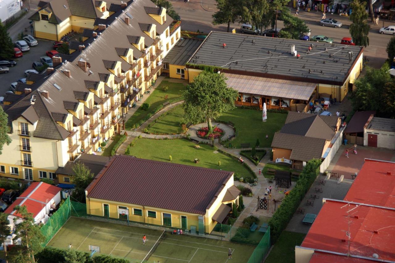 Jantar-Spa Kompleks Wypoczynkowo-Rehabilitacyjny Niechorze Ngoại thất bức ảnh